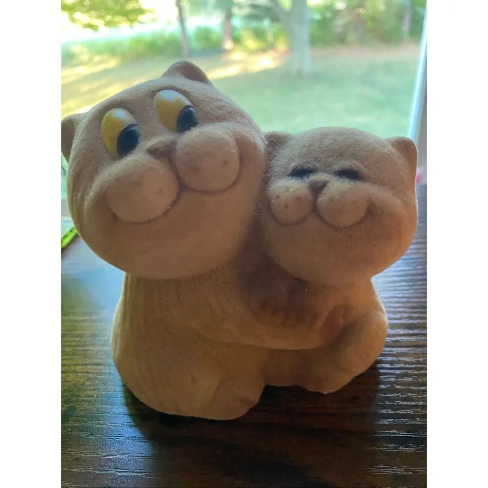 Vintage kids flocked cats coin bank MCM fuzzy granny cottage cute 60s 70s